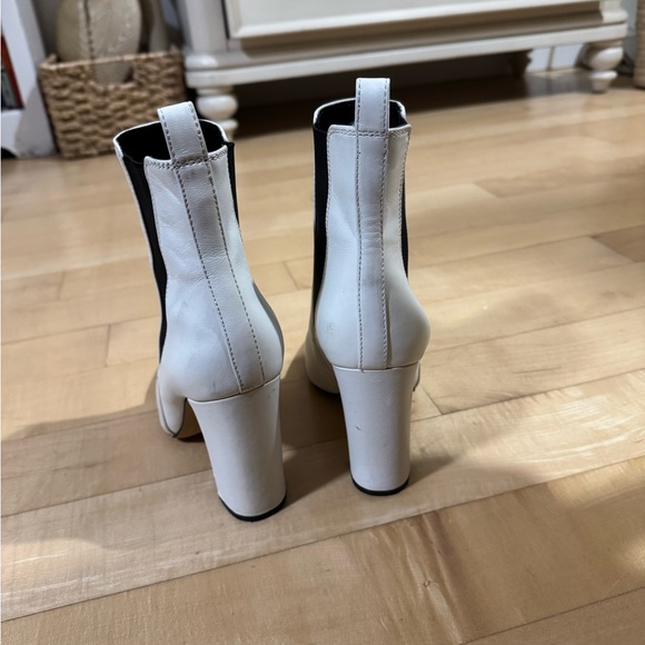 Vince Camuto White & Black Pointed Toe Ankle Boots - Picture 4 of 7